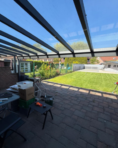 große Terrasse u. Garten.png