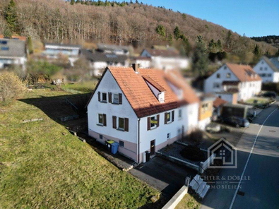 Gebäudeansicht - Drohne
