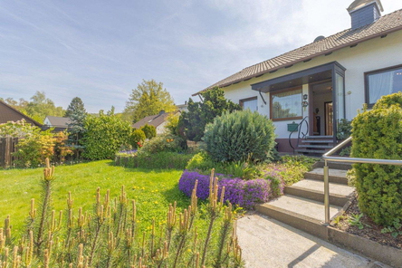 Haus &amp; Gartenansicht
