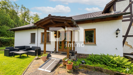 Titel Frontansicht Bungalow