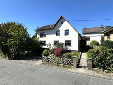 2FH/2 WEG-Einheiten mit 2 Garagen, Balkonen und Garten zentral in Königswinter-Heisterbacherrott