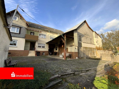 Haupthaus, Anbau, Scheune