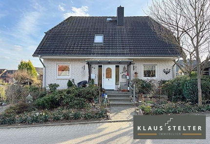 Das Wohnhaus mit Unterkellerung