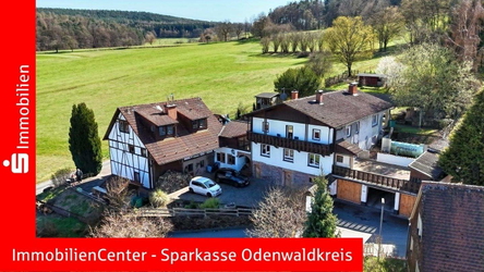 Direkt am Feldrand gelegen