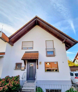 Charmantes Einfamilienhaus mit Satteldach und optimaler Raumnutzung