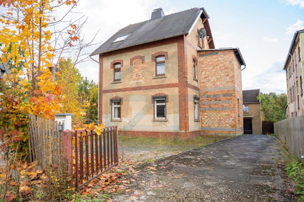 Außenansicht, Einfahrt