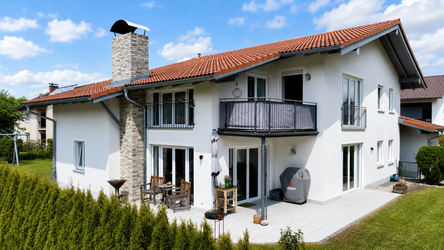 Seitenansicht Zweifamilienhaus