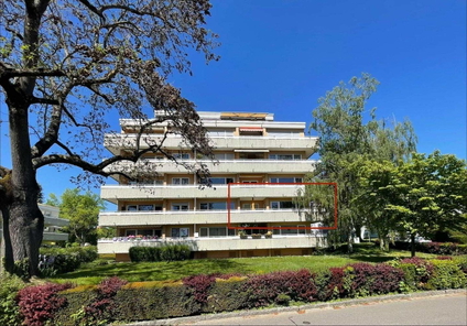 2 Zimmer Wohnung im ersten OG