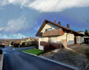Mehrfamilienhaus mit Potenzial und einem tollem Blick