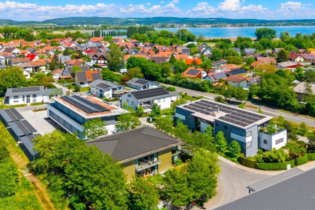 Luftaufnahme mit See