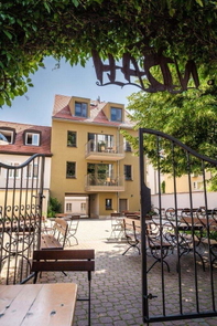 Ansicht Gebäude mit Ferienwohnungen