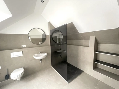 Badezimmer, 2. Ebene