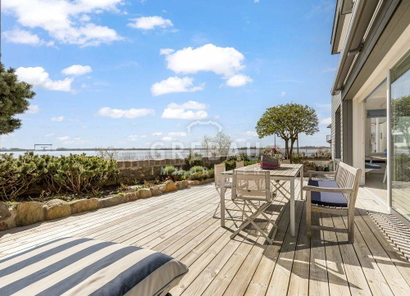 Süd-Terrasse mit herrlichem Elbblick
