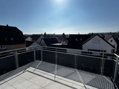 Sonniger Balkonblick