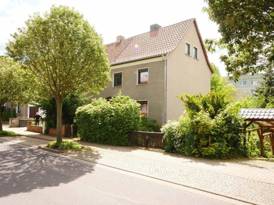 HAUSANSICHT von der Bodelschwinghstr. aus