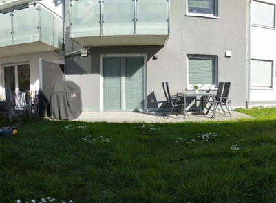 West-Terrasse und Garten