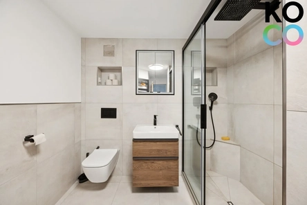 Badezimmer Ansicht 1