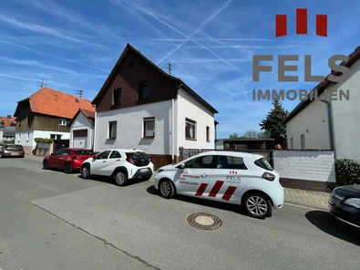 Freist. EFH mit Nebengebäude