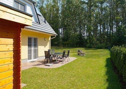 Außenanlage mit Gartengrundstück