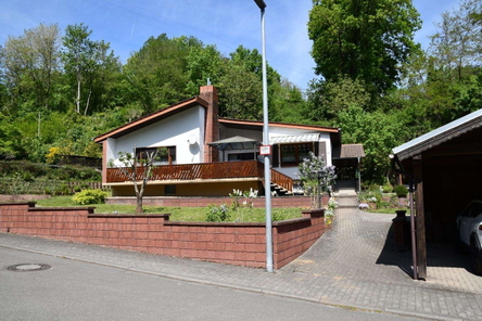 01 - Ansicht Straße.JPG