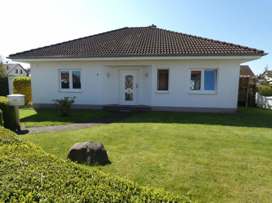 3 Straßenansicht.JPG