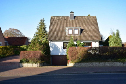 Haus Front.jpg