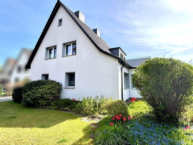 Westansicht des Hauses