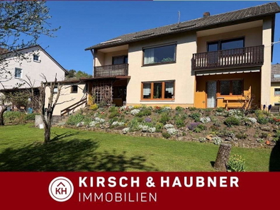 Gepflegtes Zweifamilienhaus