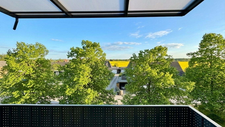 Überdachter Balkon