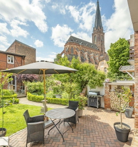 Terrasse und Garten