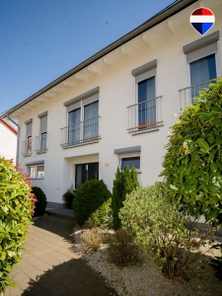 REMAX Immobilien DeLux Einfamilienhau Frontansicht Neunkirchen Mark Borowicz
