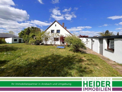 1735 Ansicht Ost m. Nebengebäuden