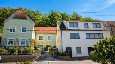 Gesamtansicht der beiden Häuser