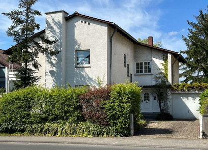 Straßenansicht