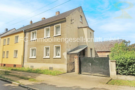 Hausansicht / Straßenseite