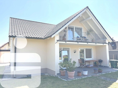 Zeifamilienhaus