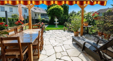 traumhafte Terrasse & Garten