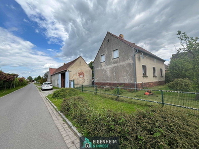 Einfahrt zum Hof