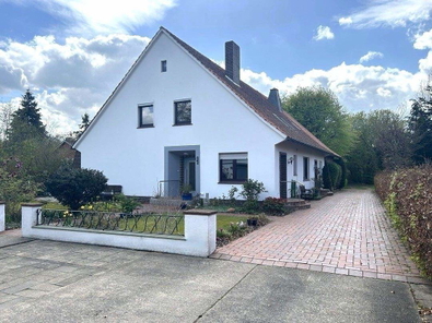 Auffahrt Haus 1 und 2