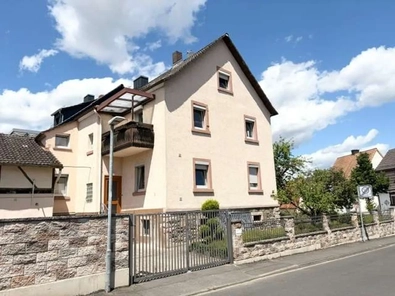 Außenansicht Eingang
