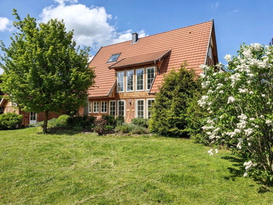 Südseite vom Garten aus