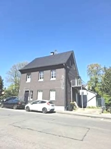 Straßenansicht Schieferhaus