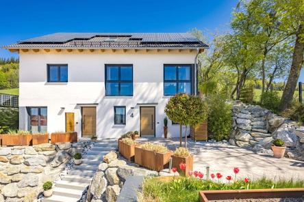 Einfamilienhaus mit Einliegerwohnung