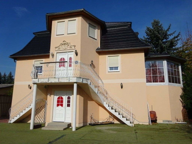 Zweifamilienhaus