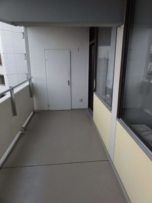 Balkon mit Abstellraum