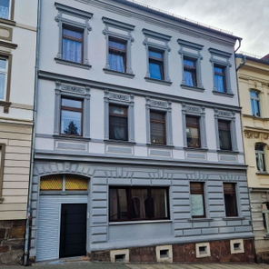 Fassade Straßenansicht.jpg