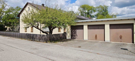 Haus mit Garage.jpg