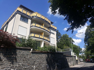 Beispiel - Haus liegt im hinteren Teil des Grundstücks