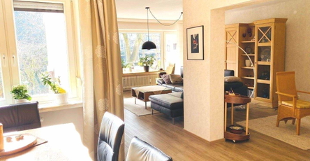 Großzügiges Wohnen mit Loggia