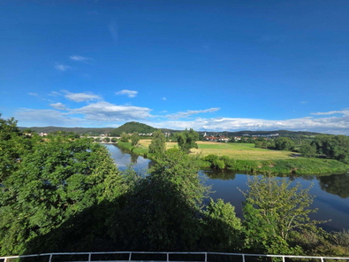 Wohnung OG rechts, Ausblick aus dem Schlafzimmer im DG